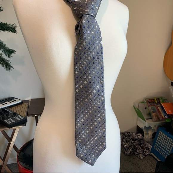 Louis Vuitton Tie - Picture 1 of 5